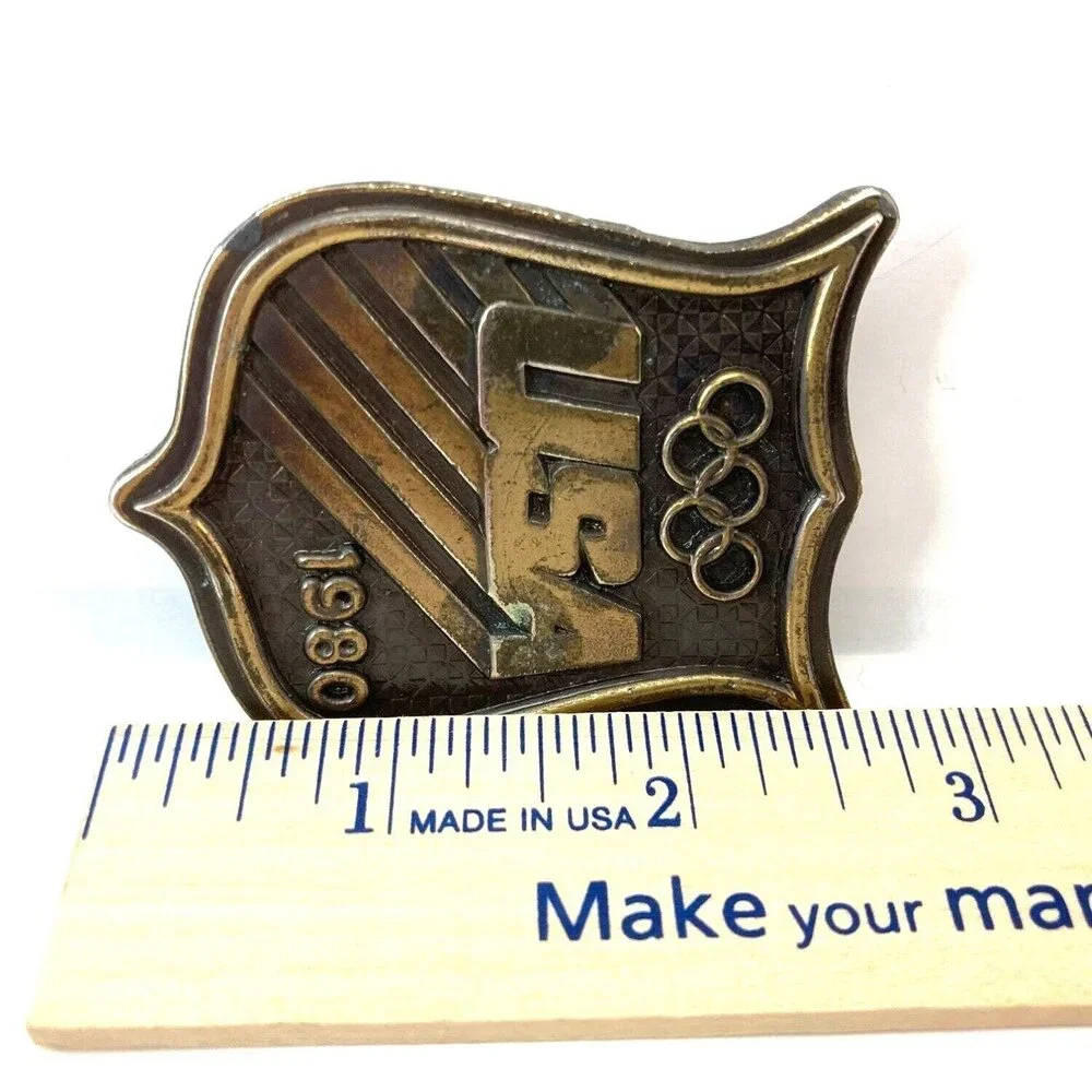 Belt Buckle 1980 USA Olympics The XIII Olympic Winter‎ Games Gold Color USA